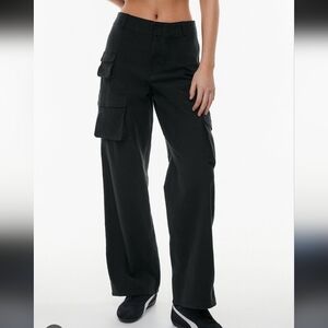 Wilfred Free picture women's cargo pants black Noir high-rise size 4.